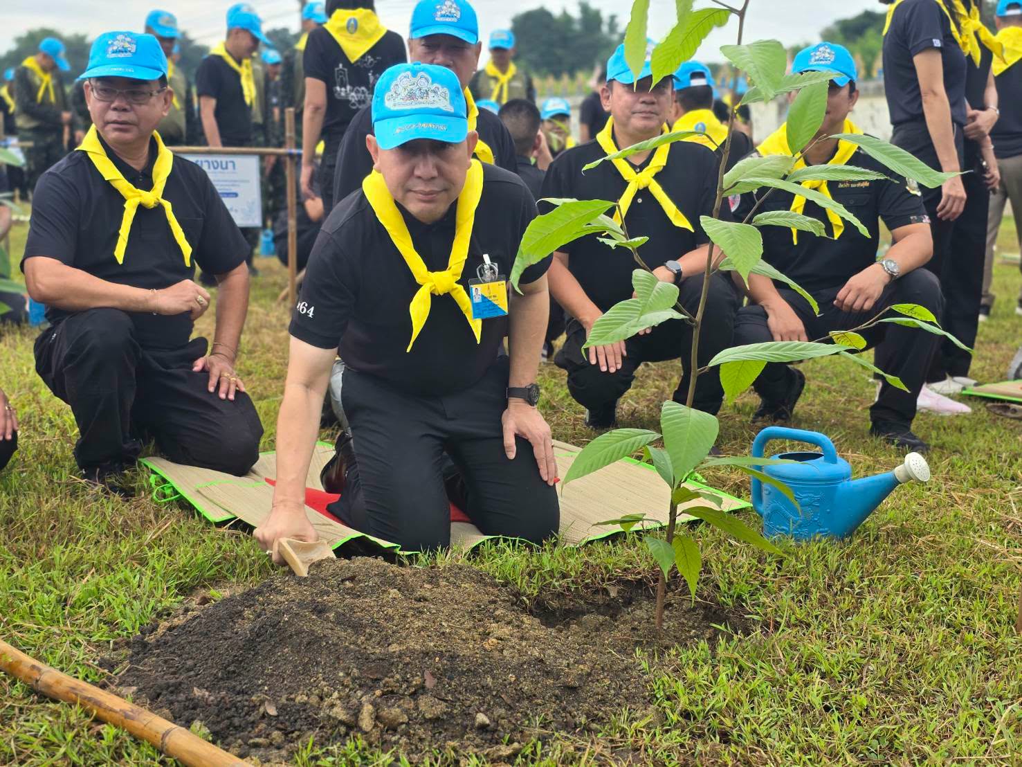 title - สำนักงานการปฏิรูปที่ดินจังหวัดเพชรบูรณ์ กิจกรรมจิตอาสาปลูกต้นไม้ เนื่องในโอกาสวันคล้ายวันพระราชสมภพ สมเด็จพระนางเจ้าสิริกิติ์ พระบรมราชินีนาถ พระบรมราชชนนีพันปีหลวง และวันแม่แห่งชาติ 12 สิงหาคม 2569